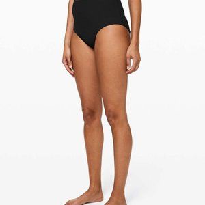 Lululemon Clear Waters High-Rise Med Bottom